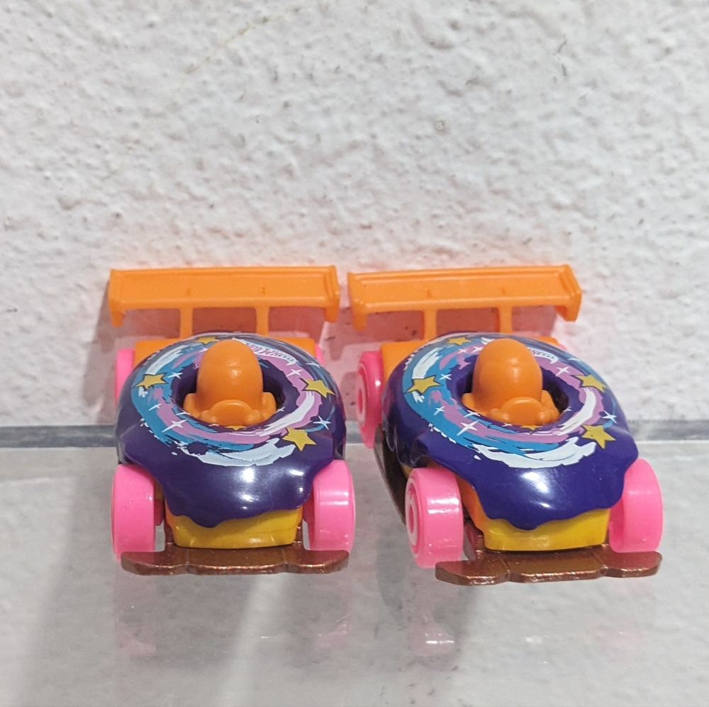 Hot Wheels Diecast Race Karts Donut Drifter, Mattel 2019, Set of 2